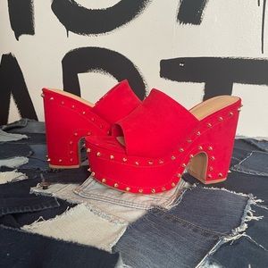 Thick Studded heel platforms